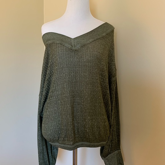 🆕 NWOT Free People Wide V Top - Picture 2 of 7